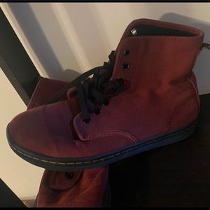 Dr. Martens Shoreditch Red